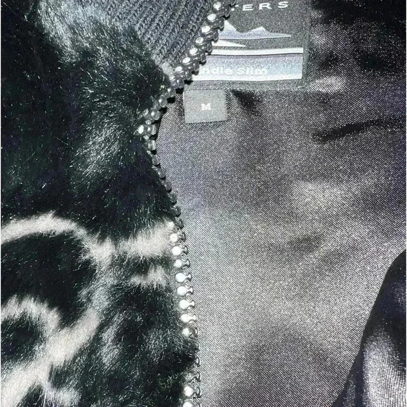 Powder River Outfitters by Panhandle Slim size medium black zip vest - Picture 6 of 8